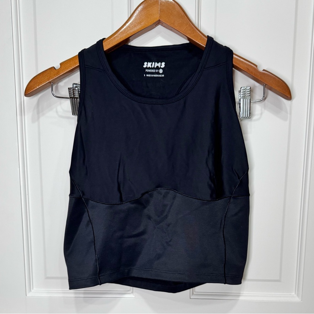 SKIMS Sport Tank Top Black —Size S